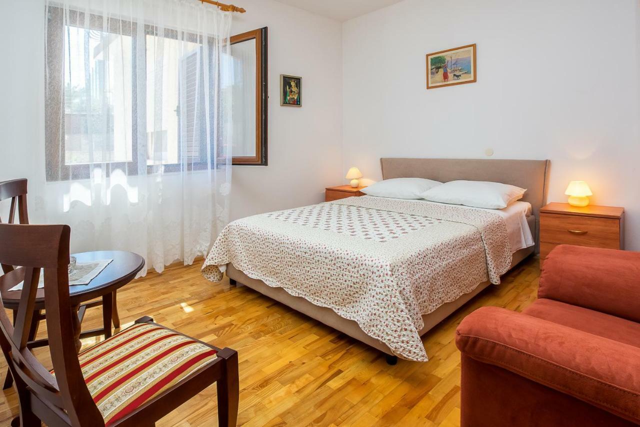 Apartment Olivera Trogir Exterior foto