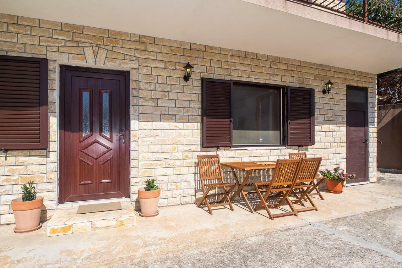 Apartment Olivera Trogir Exterior foto