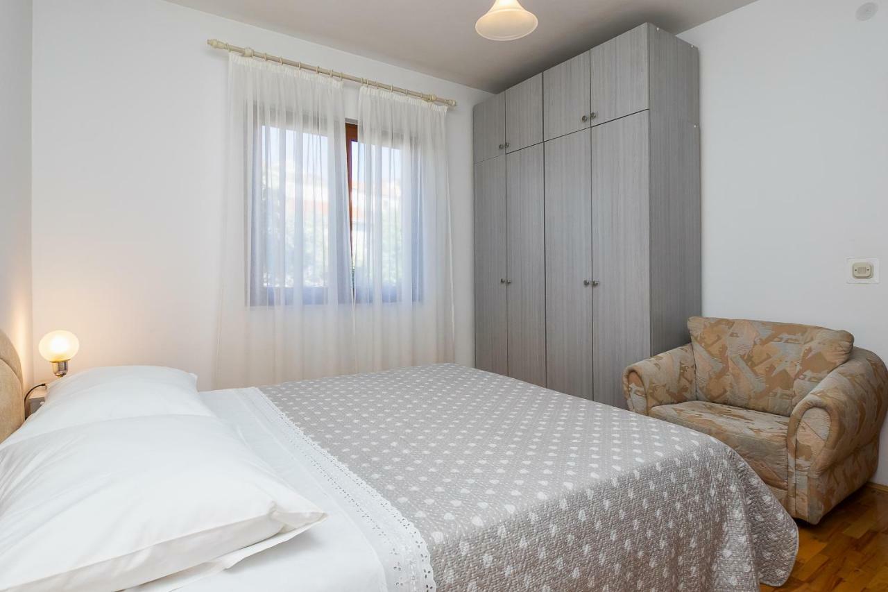 Apartment Olivera Trogir Exterior foto